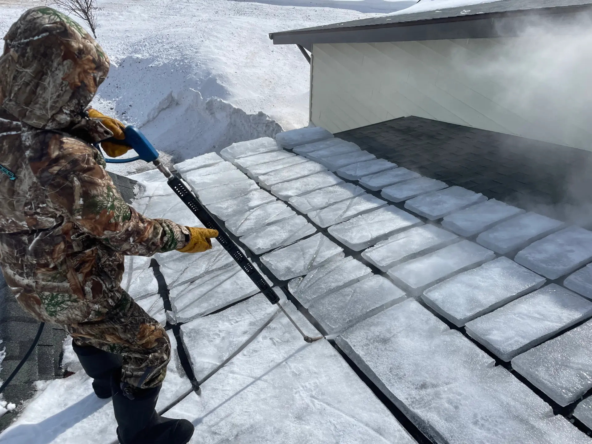 DE ice dam removal service
