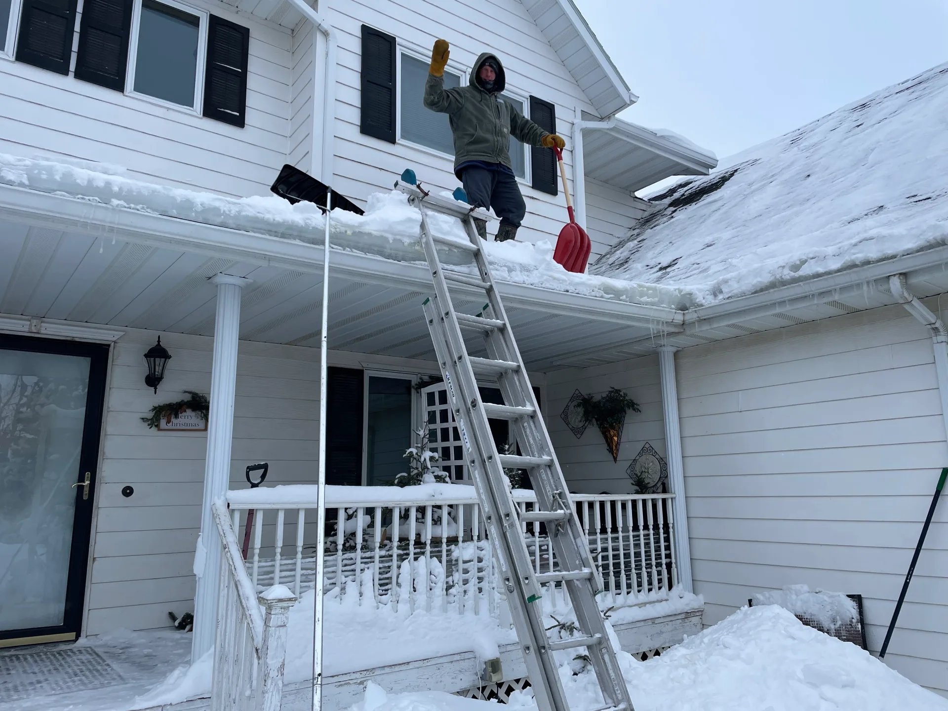 NH roof snow removal service