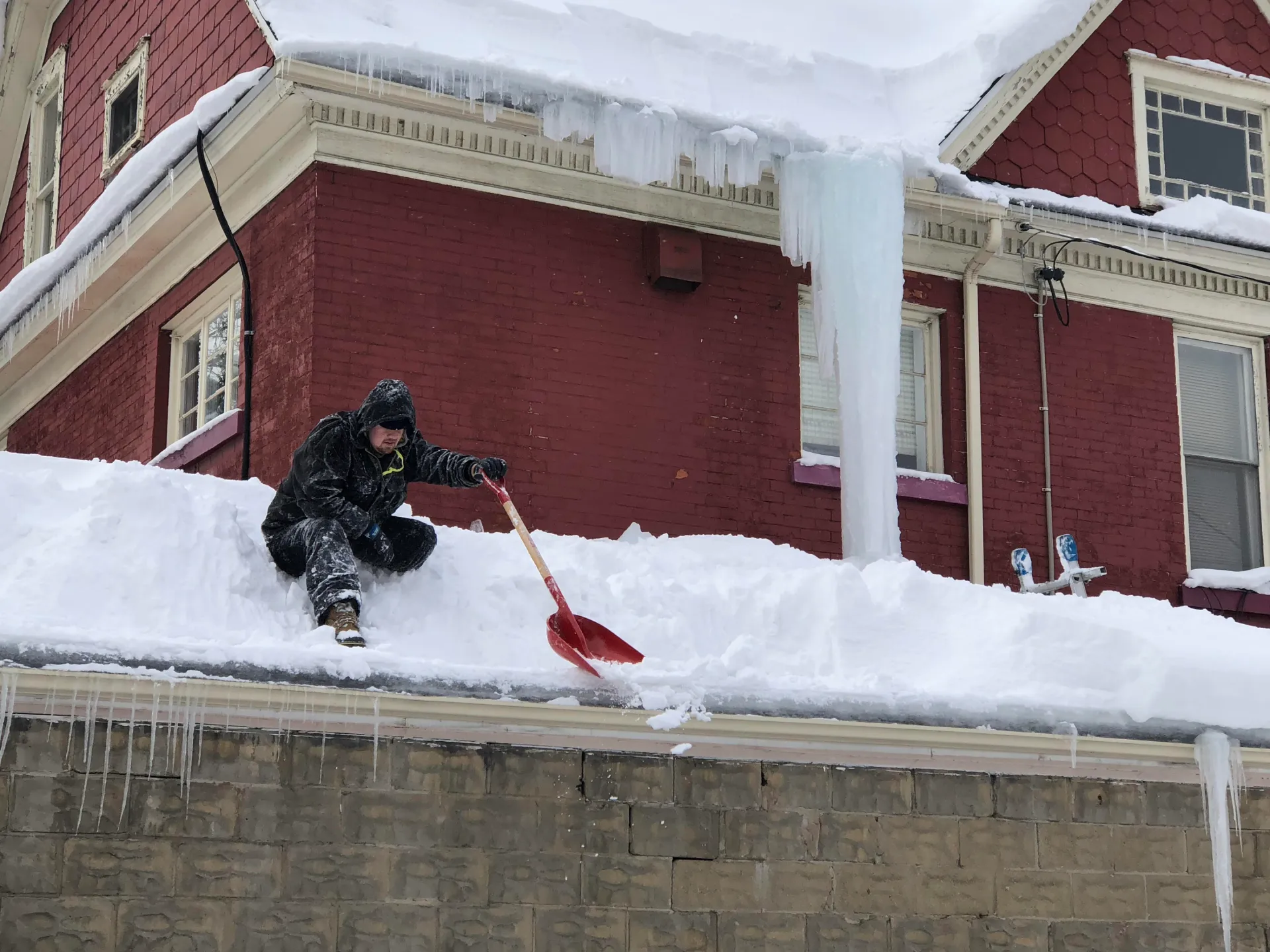 NY roof snow removal service