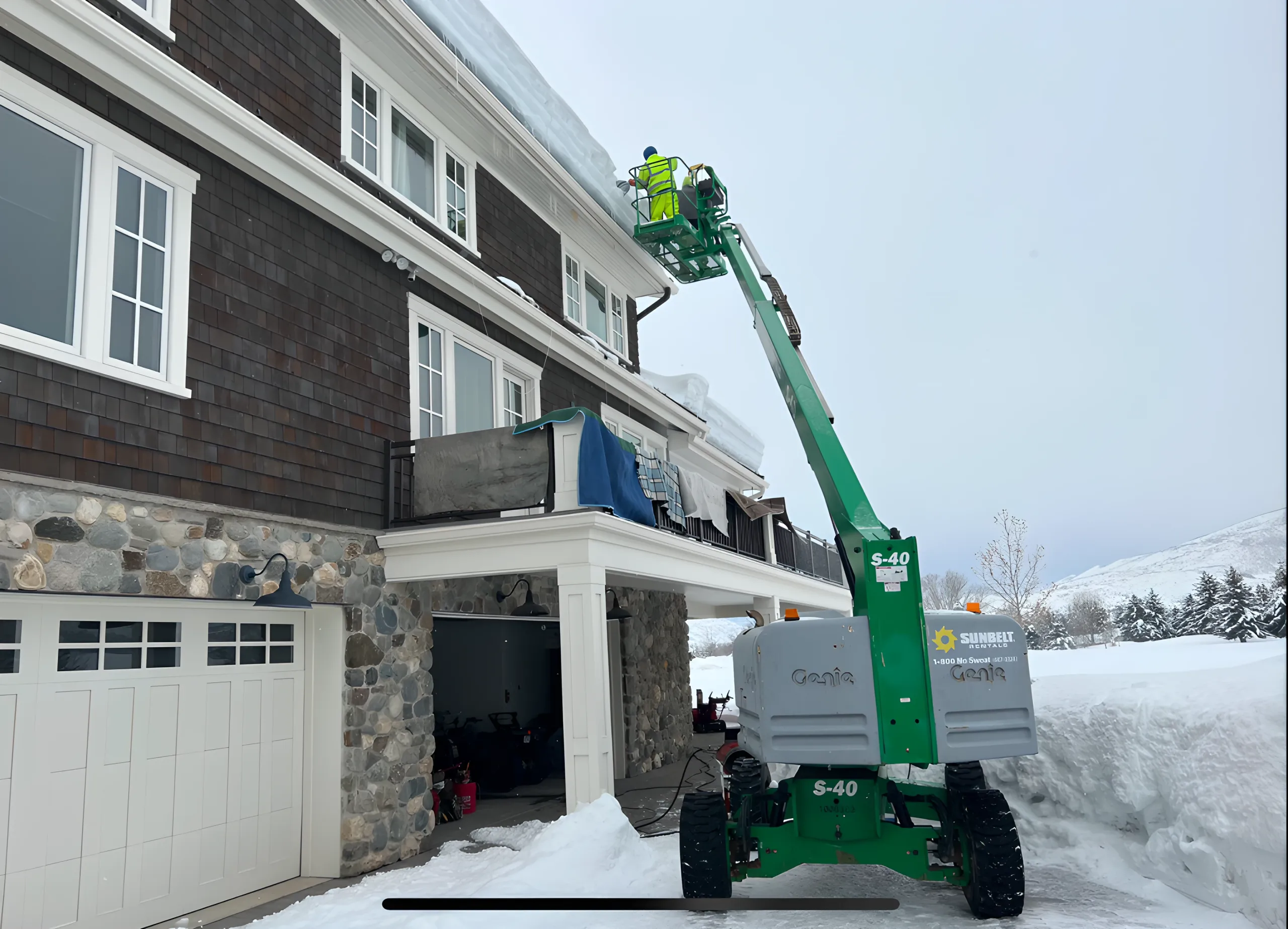 UT roof snow removal service